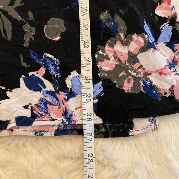 Isabel Maternity by Ingrid & Isabel Floral Print Short Sleeve Shirt Small - Picture 6 of 9